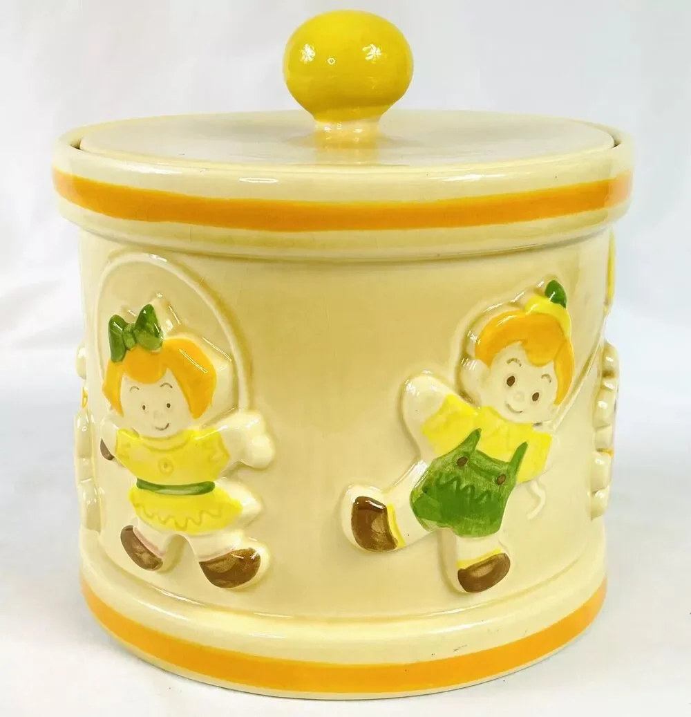 Vtg Metlox Poppytrail Drum Cookie Jar Canister w/ Lid Children Kids Playing